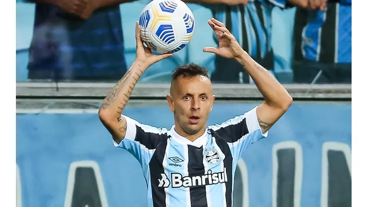 Foto: Pedro H. Tesch/AGIF - Rafinha: deve ser anunciado em breve pelo São Paulo