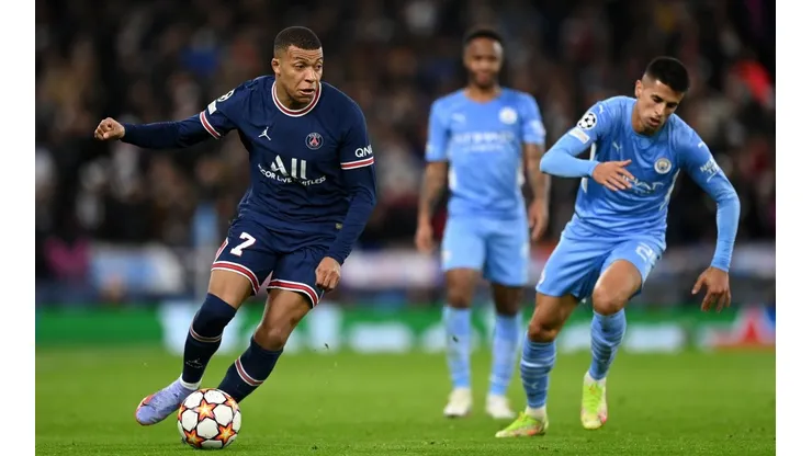 Mbappé tem contrato com o PSG até junho de 2022