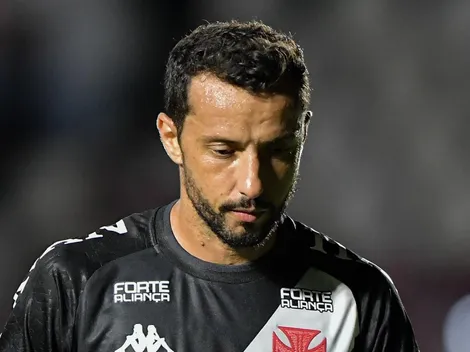 Vasco vê carência no elenco e faz proposta por meia que chegaria como ‘parça’ de Nenê