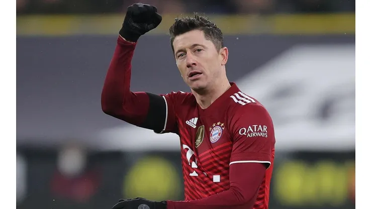 Joosep Martinson/Getty Images/ Robert Lewandowski é eleito a estrela do ano no futebol alemão pelo jornal “Bild”