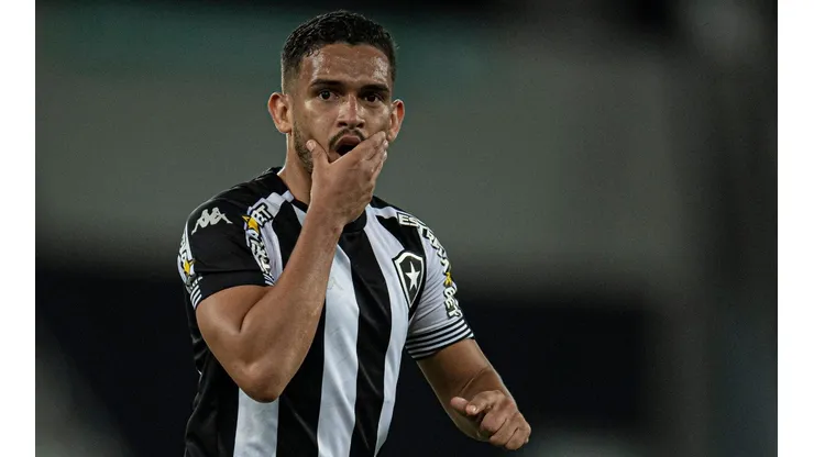 Foto: (Jorge Rodrigues/AGIF) - Marco Antônio não tem o futuro garantido no Botafogo