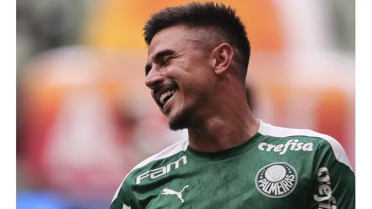 Foto: (Ettore Chiereguini/AGIF) - Willian, ex-Palmeiras, é o mais novo reforço do Fluminense