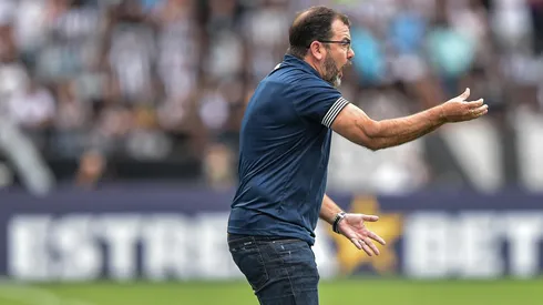 Foto: Thiago Ribeiro/AGIF - Enderson Moreira, treinador do Botafogo