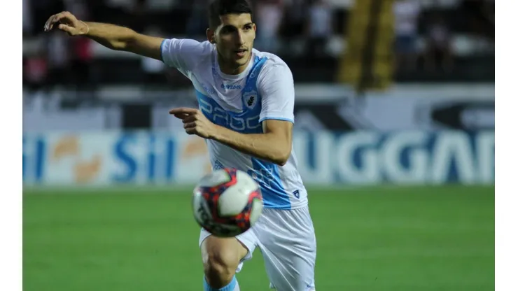 Foto: (Joao Vitor Rezende Borba/AGIF) - Matheus Bianqui se despede do Londrina para jogar em outro Clube Paranaense