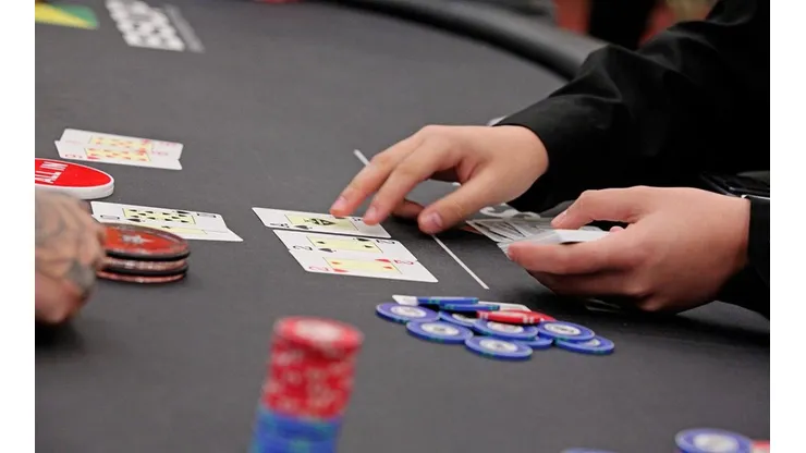 Precisa de disciplina até na hora de contar uma parada no poker (Foto: BSOP)