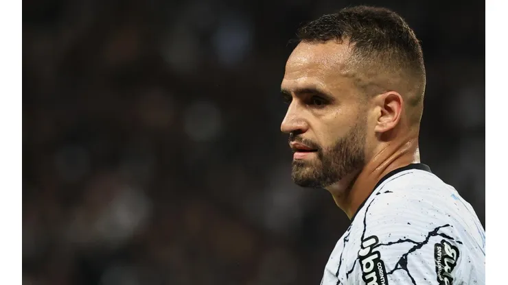 Foto: Marcello Zambrana/AGIF - Renato teve passagem pelo Flamengo.