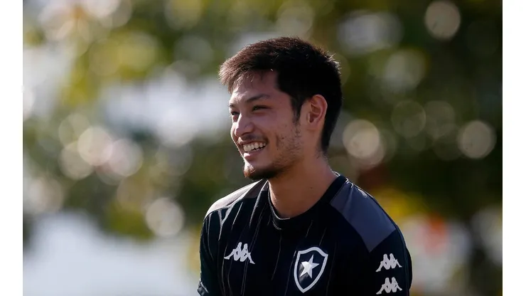 Foto: Vitor Silva/Botafogo/Divulgação - Oyama: futuro indefinido no Botafogo