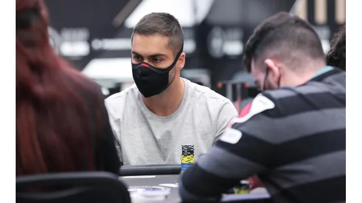 Tauan Naves garantiu boa premiação no poker online (Foto: Luis Bertazini/BSOP)