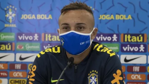 Foto: Lucas Figueiredo/CBF - Everton Cebolinha ainda tenta encontrar seu melhor futebol na Europa