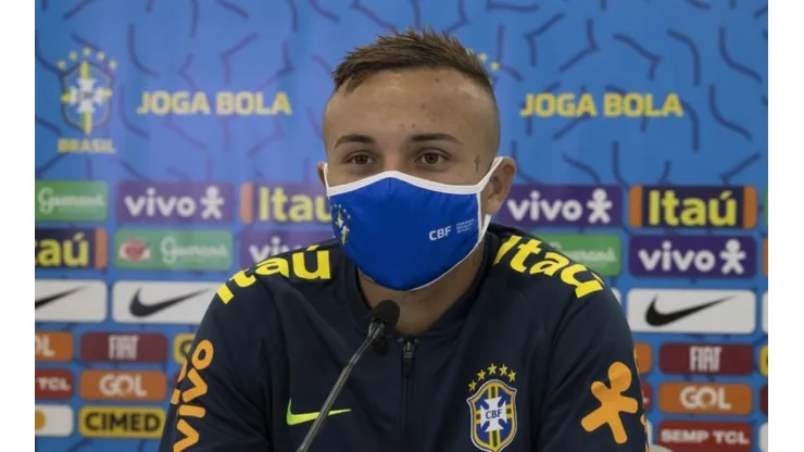 Foto: Lucas Figueiredo/CBF - Everton Cebolinha ainda tenta encontrar seu melhor futebol na Europa