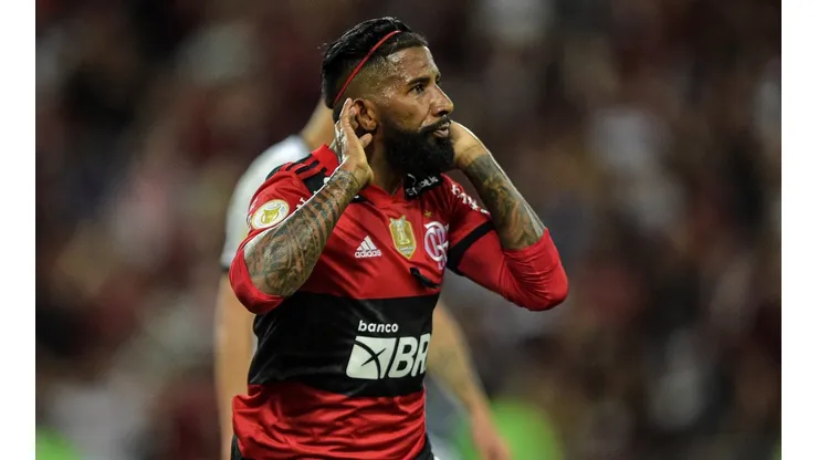 Foto: Thiago Ribeiro/AGIF | Flamengo define condições para negociar Rodinei
