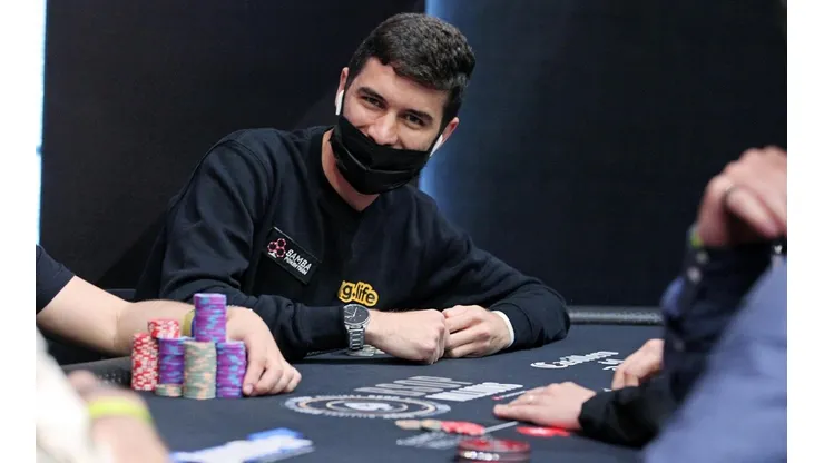 Bernardo Soares na mesa final do BSOP Millions (Foto: Luis Bertazini/BSOP)