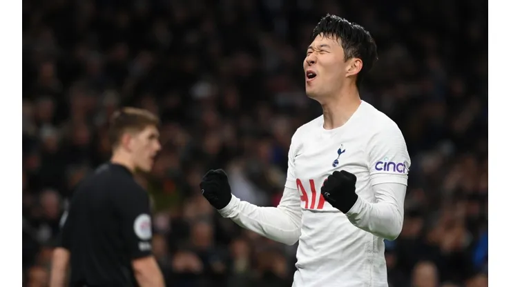 Mike Hewitt/Getty Images - Mais uma partida do Tottenham foi adiada