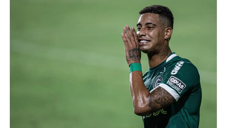 Foto: Heber Gomes/AGIF | Alef Manga mais uma vez acabou se expressando de uma forma que não gerou uma conotação muito positiva para o Goiás