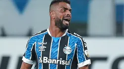 Foto: Fernando Alves/AGIF - Maicon: explicou detalhes da saída do Grêmio