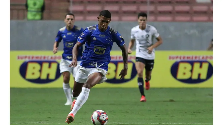 Foto: Fernando Moreno/AGIF - Vitor Leque tem futuro definido no Cruzeiro