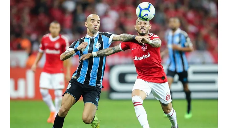 Foto: Pedro H. Tesch/AGIF - Sem espaço no Inter, o defensor é alvo do Vasco para 2022