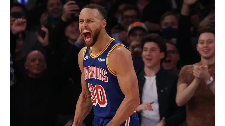 Curry quebrou recorde de mais cestas de três pontos na história da NBA (Getty Images)