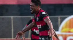 Foto: (Flickr Oficial Vitória/Letícia Martins/ECVitória) - Van, ex-Vitória, é o mais novo jogador do Sampaio Corrêa