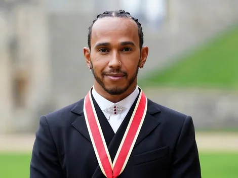 Lewis Hamilton é condecorado na Inglaterra e ganha título de "Sir"