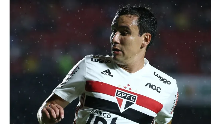 Foto: Marcello Zambrana/AGIF - Pablo está em maus lençóis no São Paulo e pode ser envolvido em troca por Cuesta, do Inter