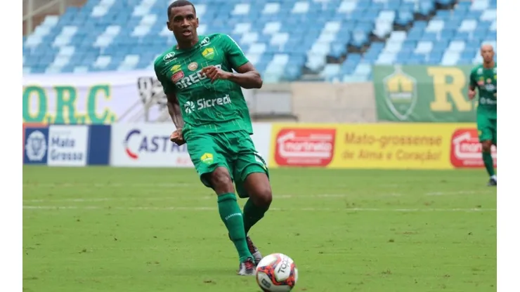 Marllon tem contrato com o Cuiabá até dezembro de 2021 (Foto: AssCom Dourado)