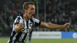 Foto: Armando Paiva/AGIF | Montillo oferece '9' ao Botafogo