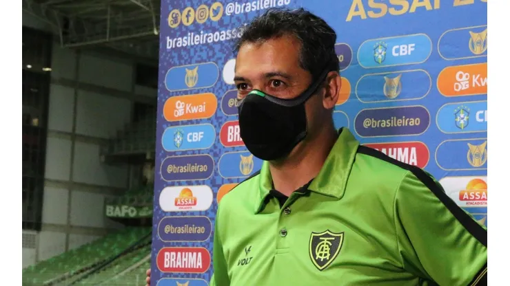 Marquinhos Santos, técnico do América-MG (Foto: Fernando Moreno/AGIF)