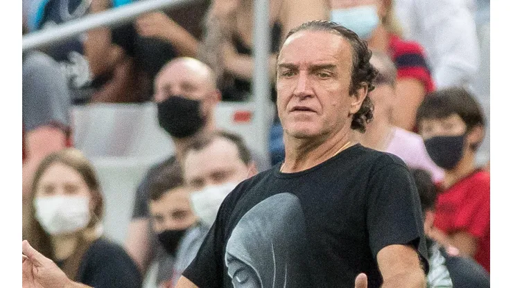 Foto: Robson Mafra/AGIF - O técnico caminha para a sua terceira conquista nesta temporada
