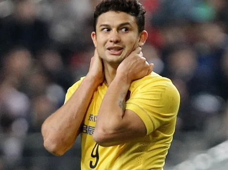 Elkeson aceita reduzir salário, mas Abel pode ver "plano gringo" ir por água abaixo; entenda