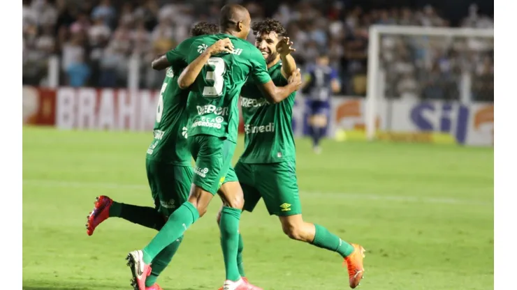Cuiabá conquistou o acesso no empate contra o Santos na última rodada (Foto: AssCom Dourado)
