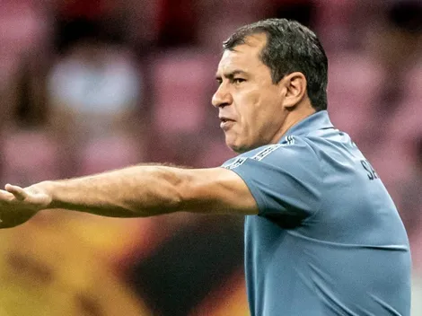 Medalhão de 33 anos é oferecido ao Santos e Carille pode ser acionado