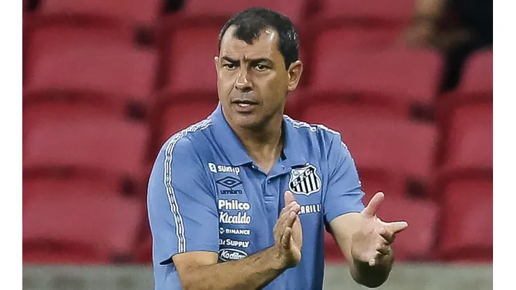 Foto: Pedro H. Tesch/AGIF - O meio-campista não está nos planos do técnico para a próxima temporada