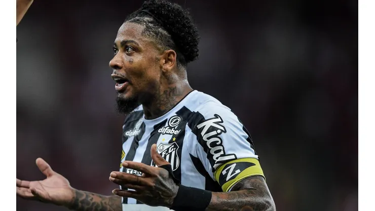 Foto: Thiago Ribeiro/AGIF - Marinho pode retornar ao Internacional após 11 anos
