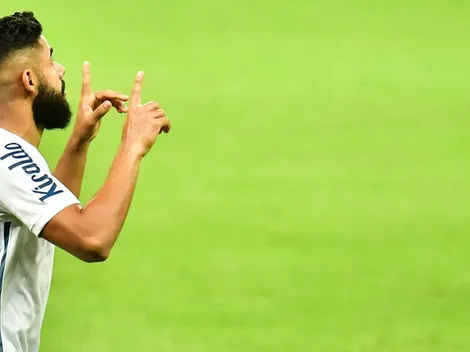 Santos e Corinthians iniciam conversas em troca de Felipe Jonathan por atacante Luan, diz jornalista