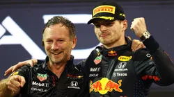 Bryn Lennon/Getty Images - Christian Horner, chefe da equipe Red Bull, ao lado de Verstappen
