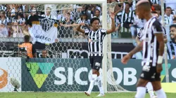 Fernando Moreno/AGIF - Galo inicia nesta tarde a luta pela Tríplice Coroa
