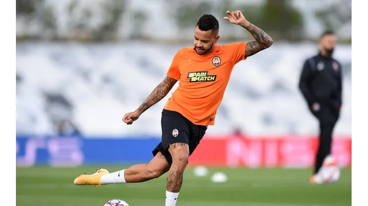 Dentinho jogou no Shaktar Donetski (Foto: Getty Images)