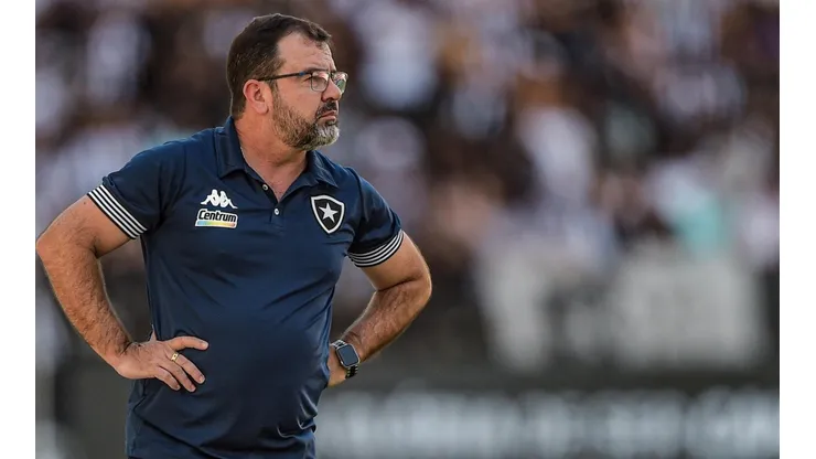 Foto: Thiago Ribeiro/AGIF - Enderson Moreira técnico do Botafogo