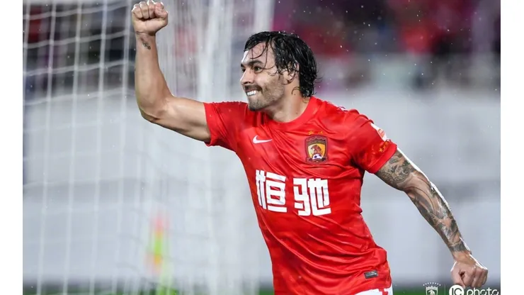 Ricardo Goulart está na mira do Fluminense (Foto: Guangzhou F.C.)