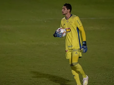 Santa Cruz negocia empréstimo do goleiro Lucas França; jogador pertence ao Cruzeiro