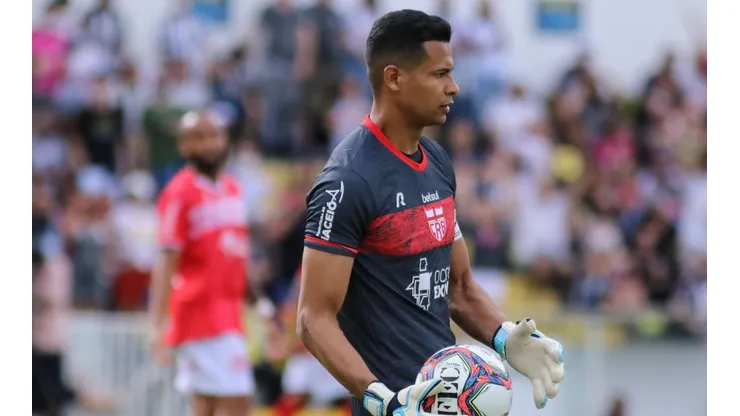 Foto: Joao Vitor Rezende Borba/AGIF - Diogo Silva chegou ao CRB nesta temporada e foi titular absoluto