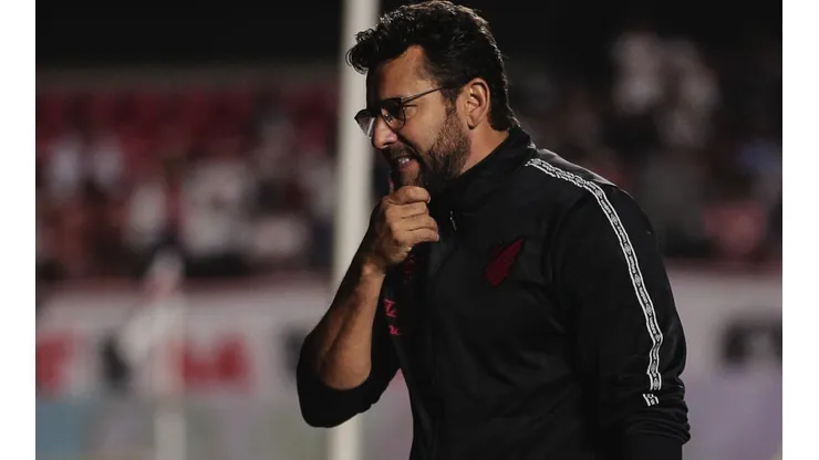 Foto: Ettore Chiereguini/AGIF - Valentim é informado sobre a situação de titular para a final