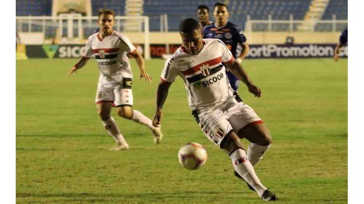 José Bazzo/Agência Botafogo - Edson Baiano, novo reforço do Paraná Clube