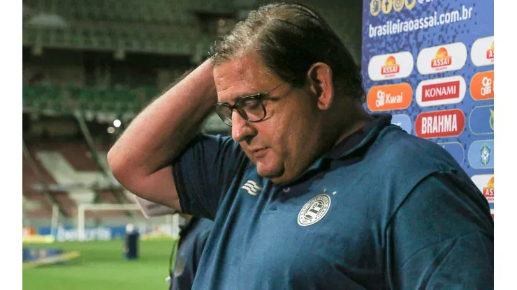 Foto: Fernando Moreno/AGIF - Guto lamentou profundamente queda para a Série B