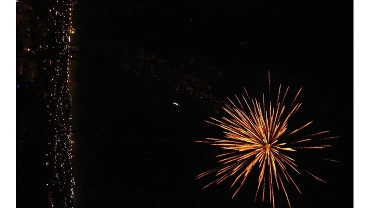 Foto: Pixabay - Queima de fogos no ano novo.