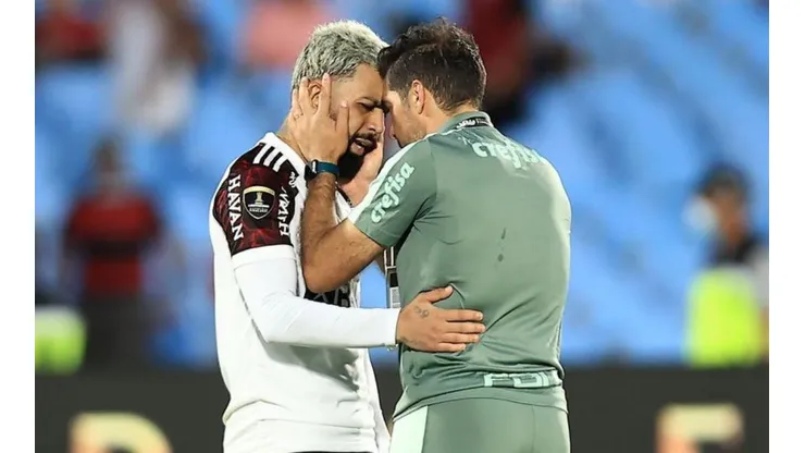 Foto: Buda Mendes/Getty Images/Uruguai - Abel e Gabigol na final da Libertadores