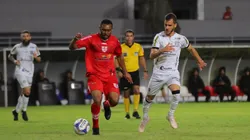 Foto: Itawi Albuquerque/AGIF - Claudinei em ação pelo CRB