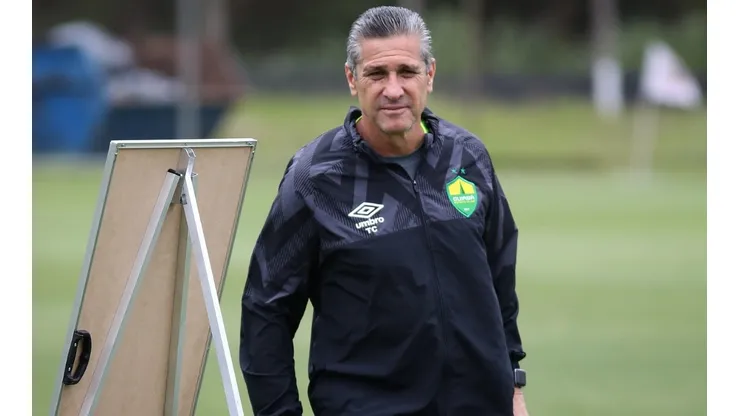 Jorginho em treino do Cuiabá (Foto: AssCom Dourado)