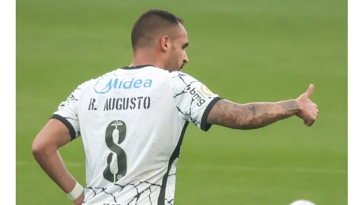 Foto: Marcello Zambrana/AGIF - Renato Augusto é o craque do Timão